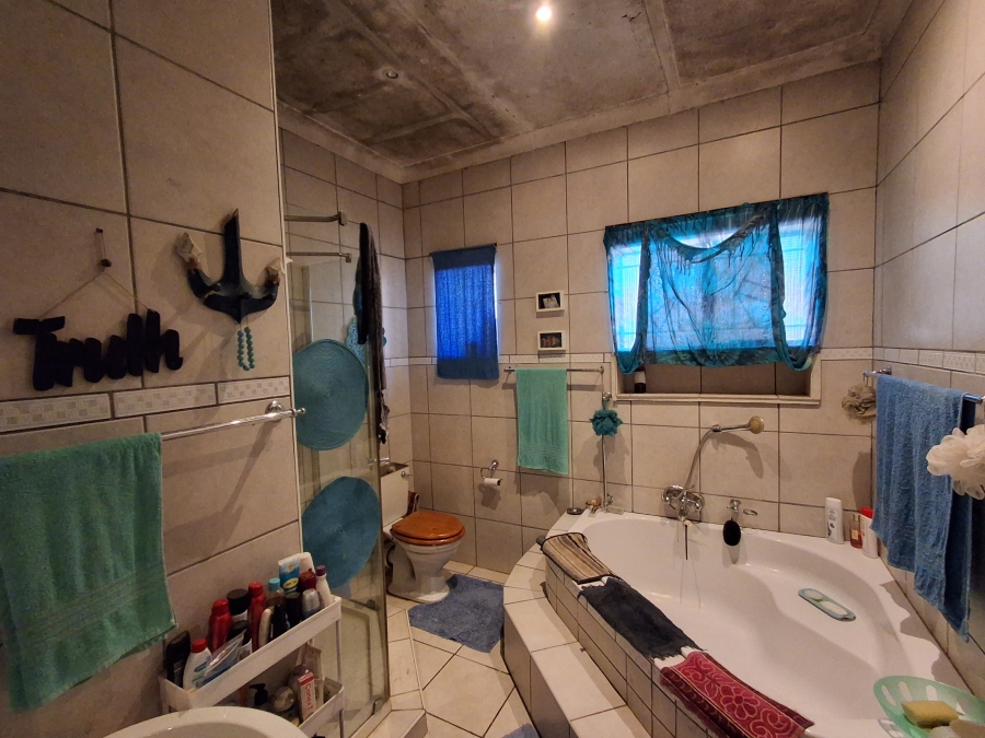3 Bedroom Property for Sale in Stilfontein Ext 4 North West